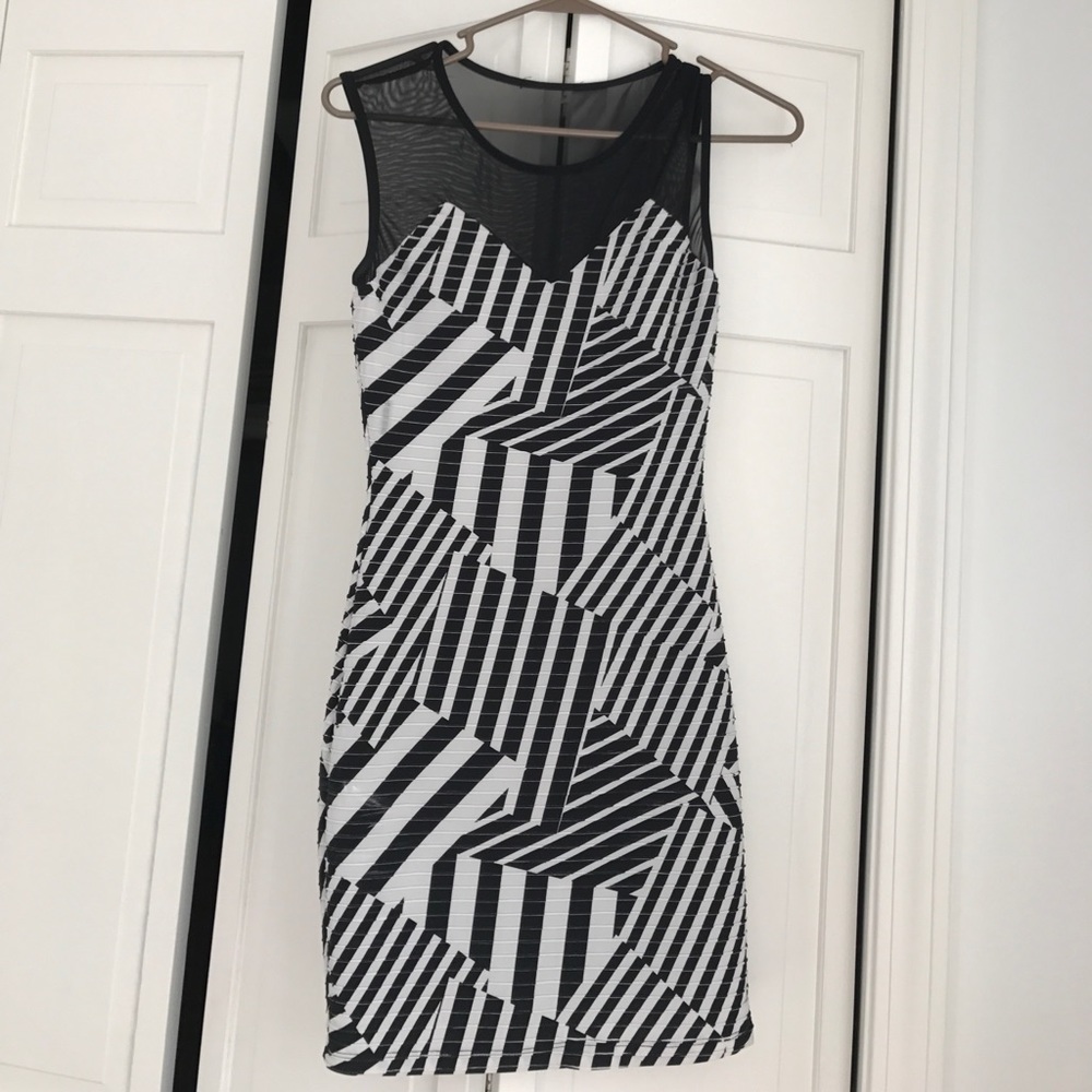 Geometric Print Bodycon Dress