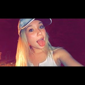 Meet your Posher, Malia