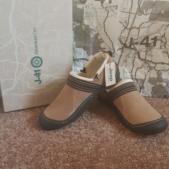 J-41 Shoes - NWT JEEP J-41 Taupe Shoes