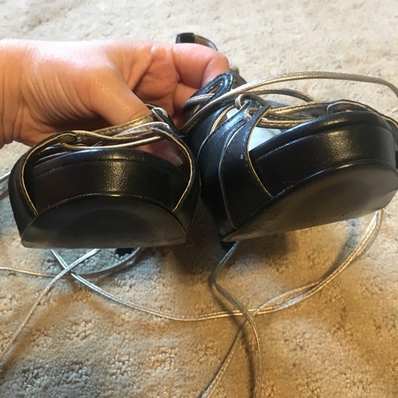 NWOT CARLOS SANTANA LEATHER  PLATFORMS - Picture 8 of 8