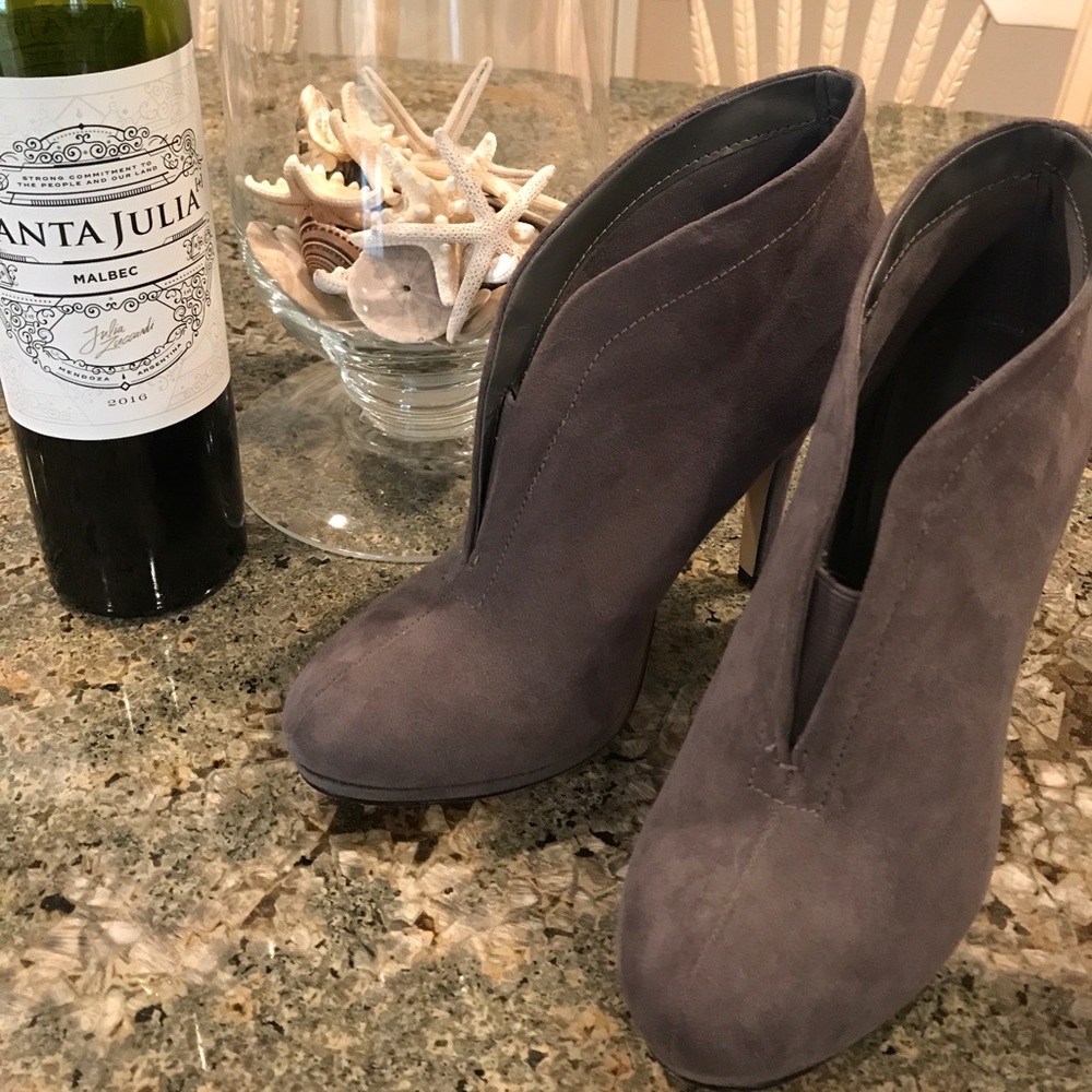 Gray Stiletto-heel Booties-size 7