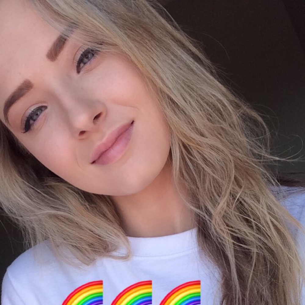 Meet your Posher, Lauren