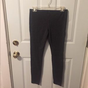 Splendid NWT Grey Leggings.