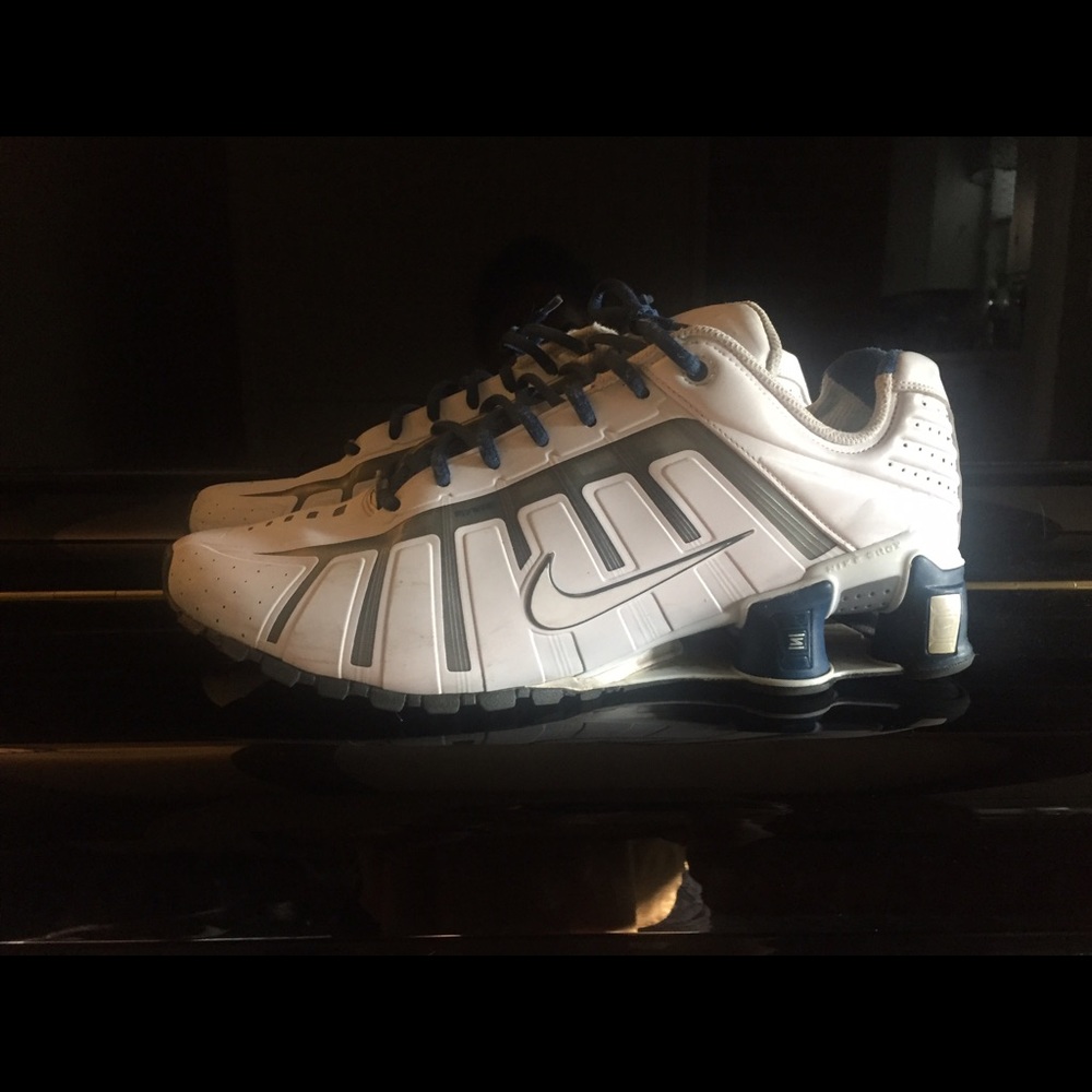 Men's Nike Shox