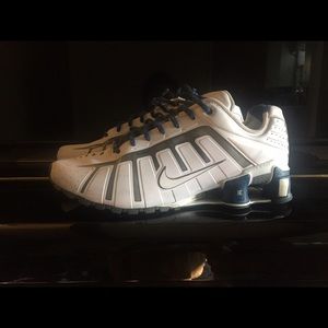Men's Nike Shox