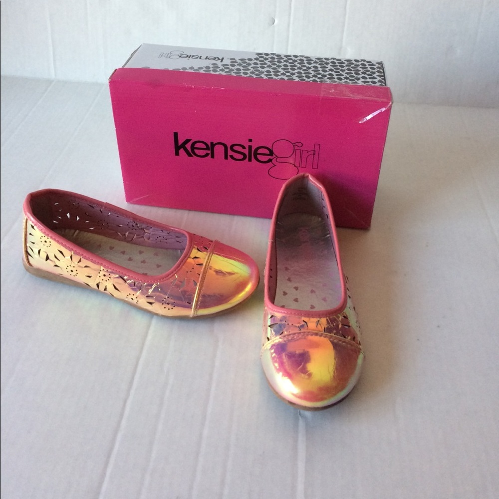 Kensie girl Metallic Pink flat shoes