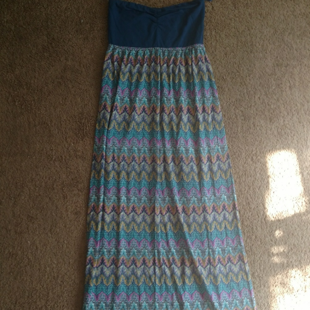 Strapless Roxy Dress - Picture 3 of 4