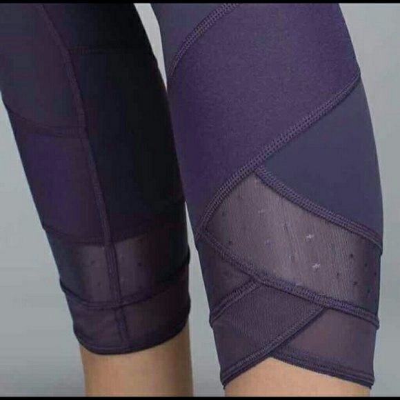 lululemon athletica Pants - Lululemon Emerge Renewed Crop, Nightfall