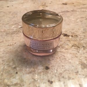 Estée Lauder Cream