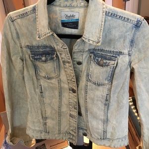 Zara distressed denim jacket size Medium