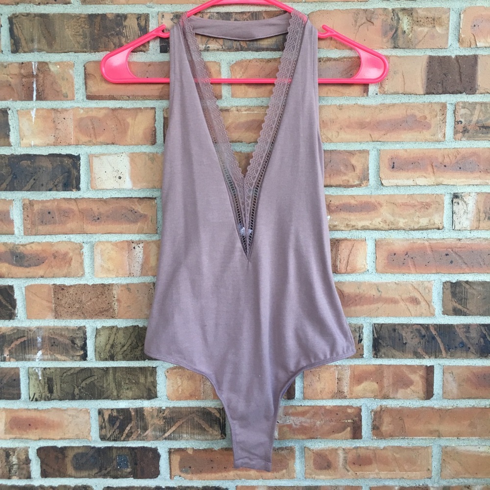 Lace detail halter bodysuit