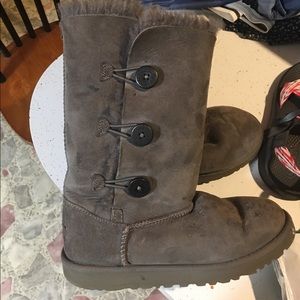 Gray uggs feel free to make me an offer