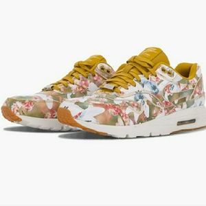 BLOW OUT PRICE: Milano Nike Air Max