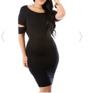 GITI Online "Show Your Back" Midi Dress