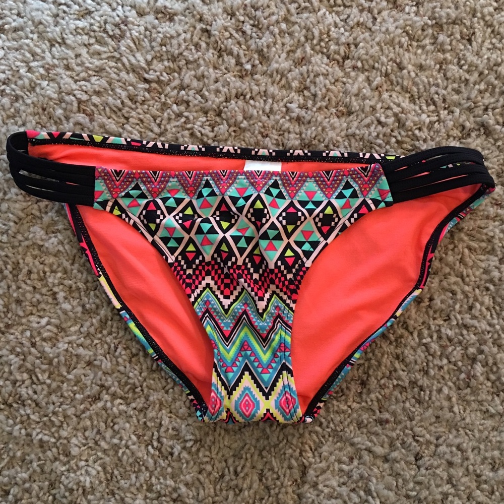 Bathing suit bottoms