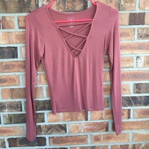 Lattice front v-neck