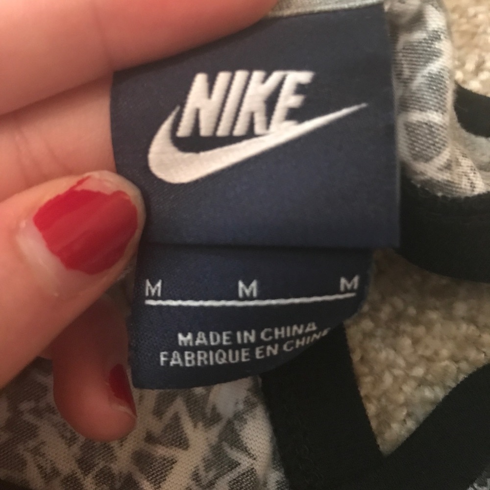 Nike Workout Top - image 4