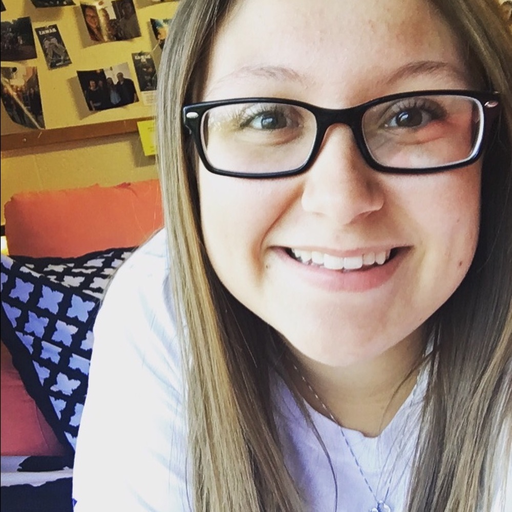 Meet your Posher, Hannah