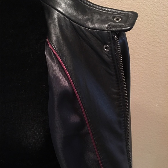 🆕✨ Leather Bomber Jacket - Picture 3 of 4