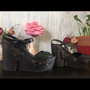 Jeffery Campbell Black Wedge Platform Sandal