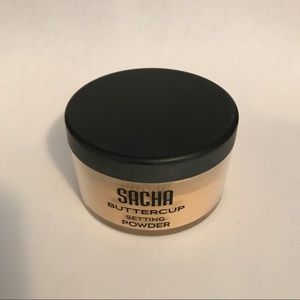 Setting powder by Sacha