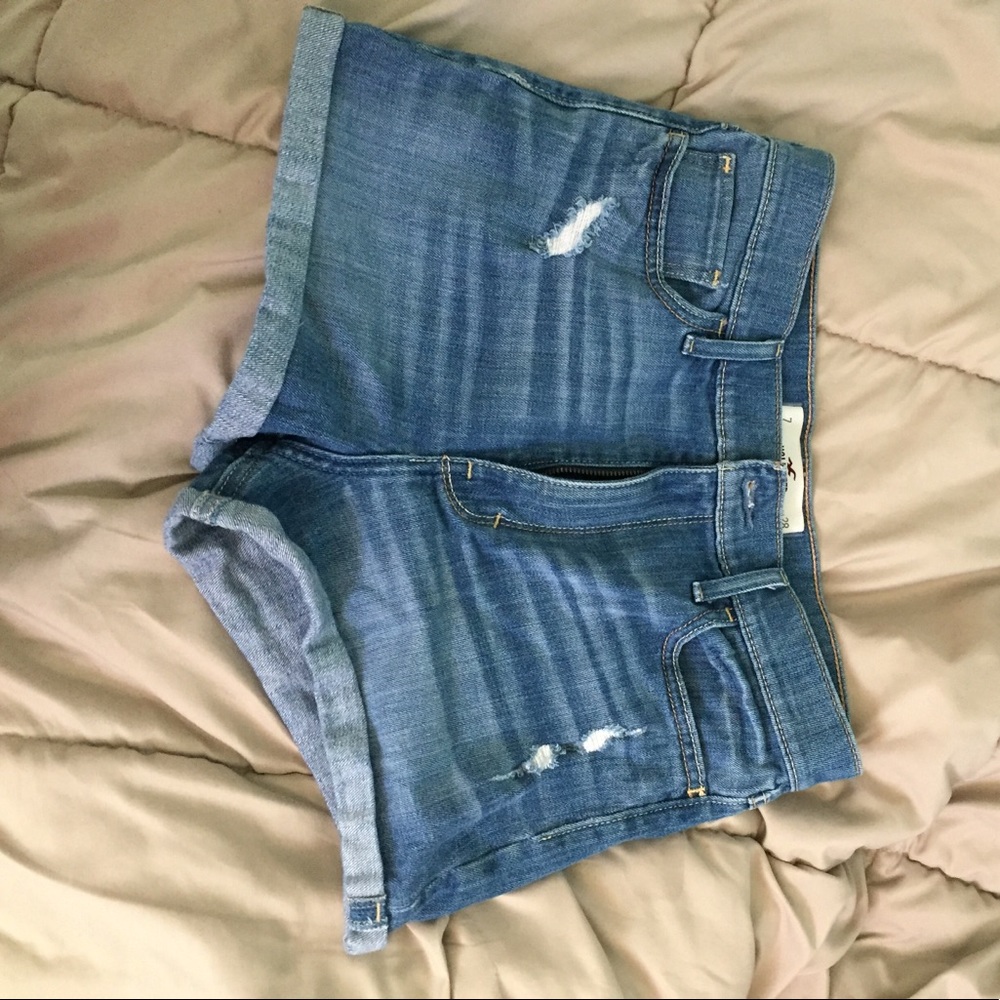 Hollis tee high waisted jean shorts