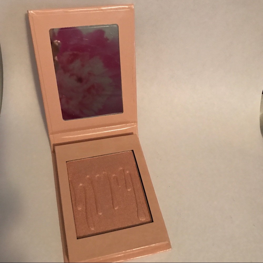 Kylighter by Kylie Cosmetics