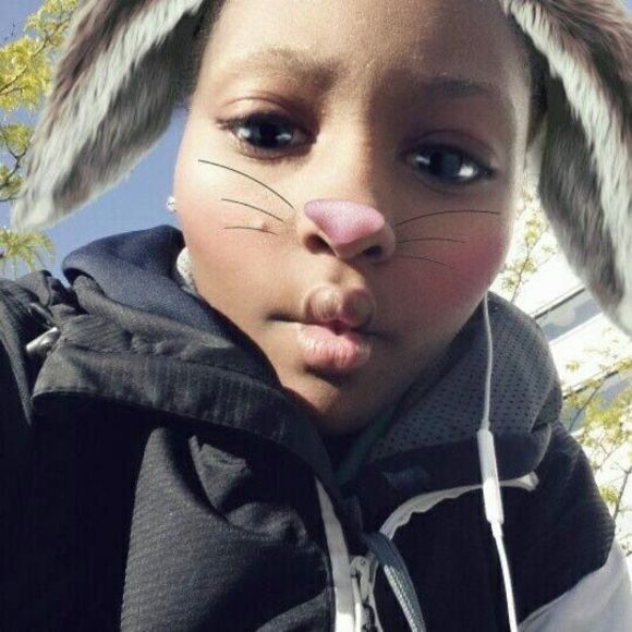 Meet your Posher, Hannah - Picture 1 of 1