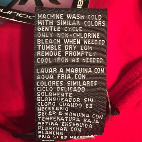 Red tank top - Picture 6 of 6