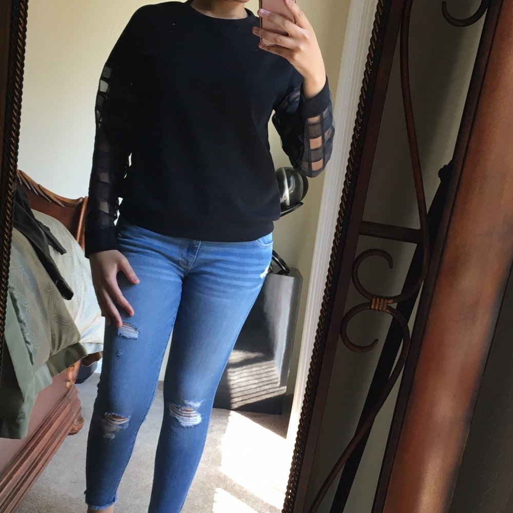 Black pullover