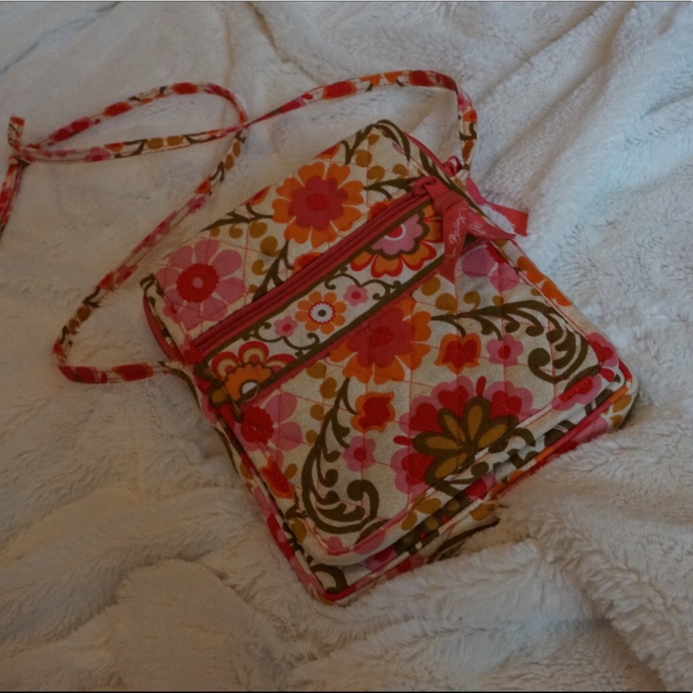 Retired Folkloric Vera Bradley flip up purse