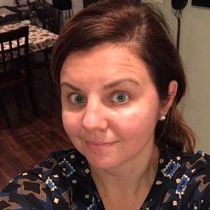 Meet your Posher, Alexis