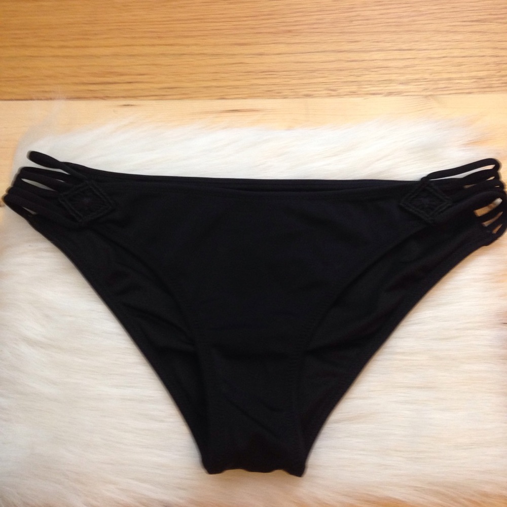 VS Small Black Bikini Bottom Cheeky