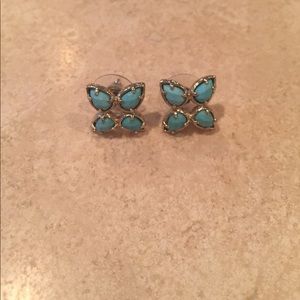 Kendra Scott Studs + Pouch
