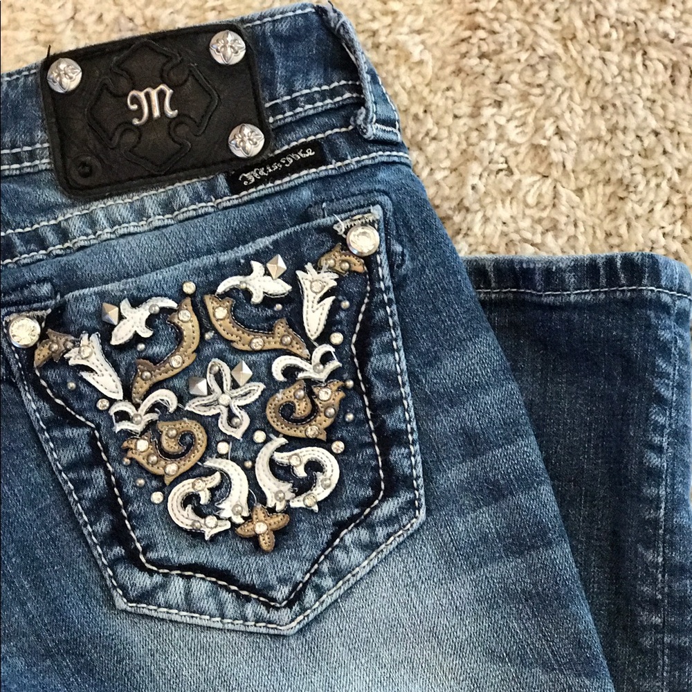 Miss Me Cuffed Capri