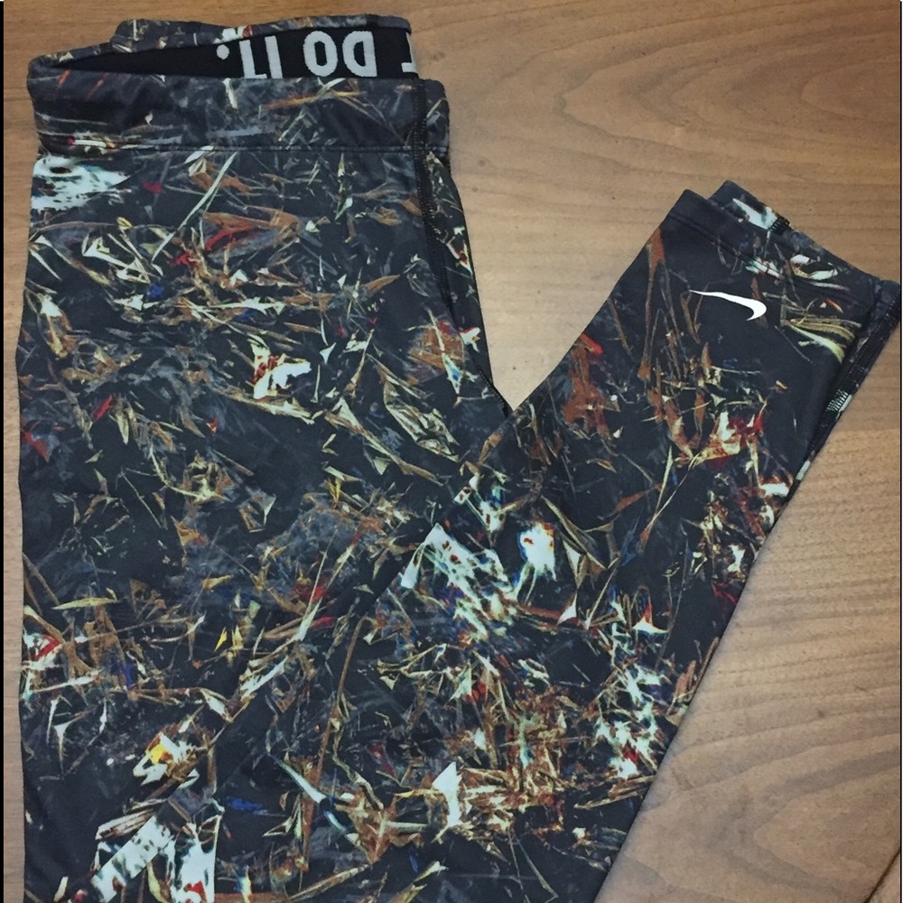 Nike Pro Combat therma-fit leggings - large