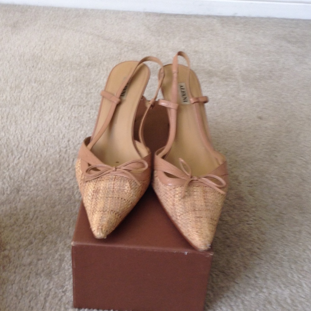 Alfani cream shoe