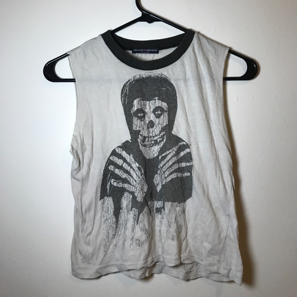 Brandy Melville Mistfits crop tank
