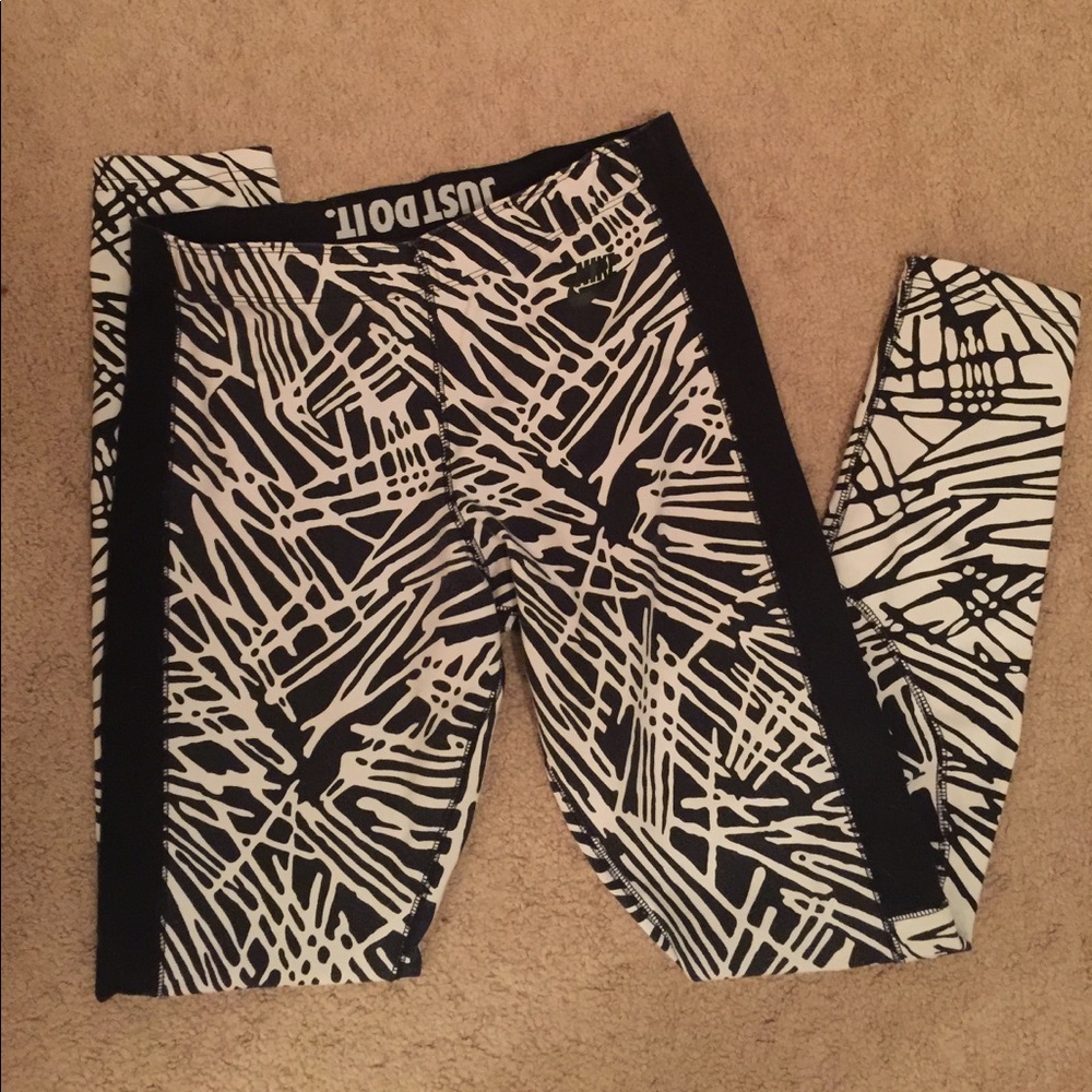 Nike leggings