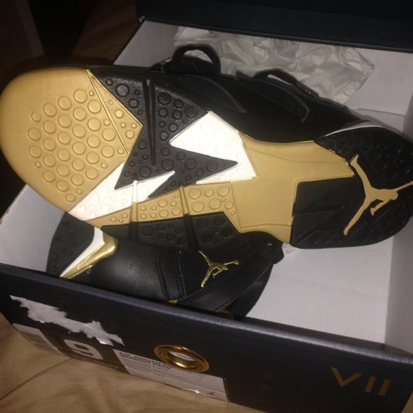 Jordan GOLDPACK retro 6 & 7 size 9.5 - Picture 2 of 4