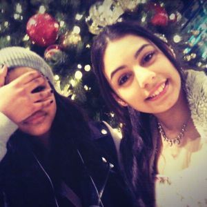 Meet your Posher, Kelya