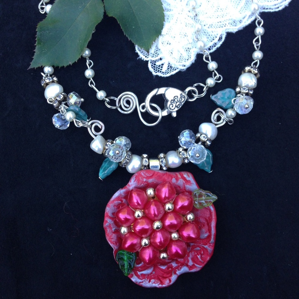Red Vintage Earring Necklace