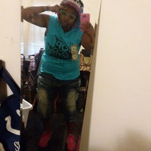 Meet your Posher, Andrea