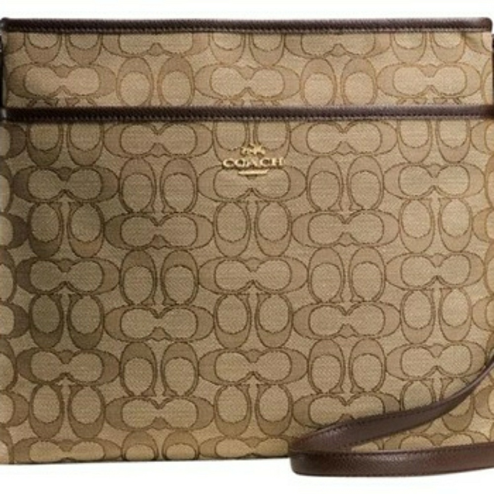 Nwt Coach Signature File Bag
