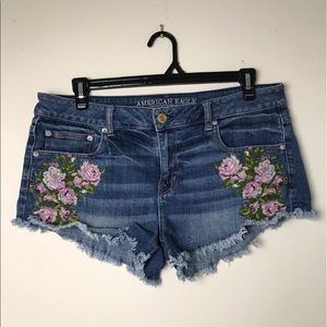 American Eagle floral Rose Embroidered Jean Shorts