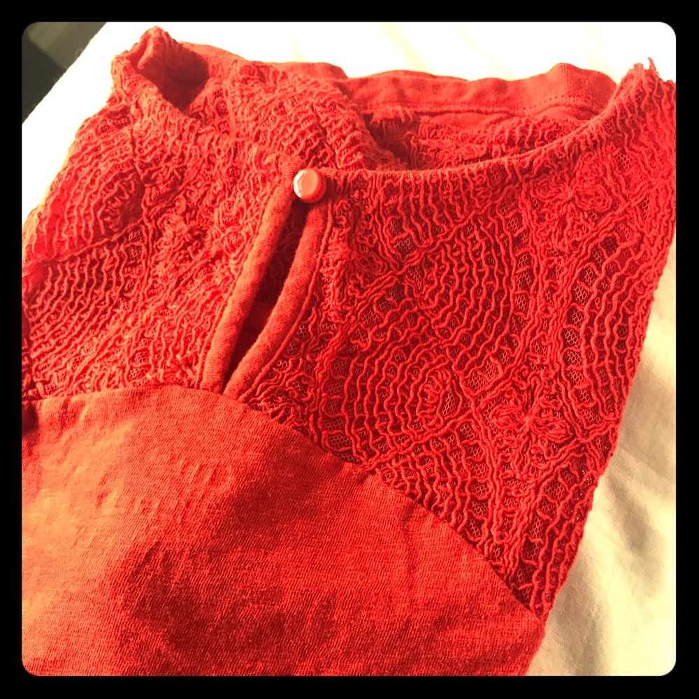 Lace red shirt