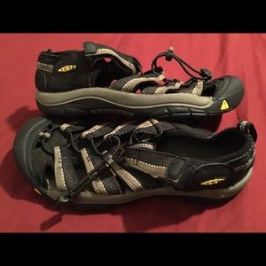 Boys KEEN Newport H2 Sandals