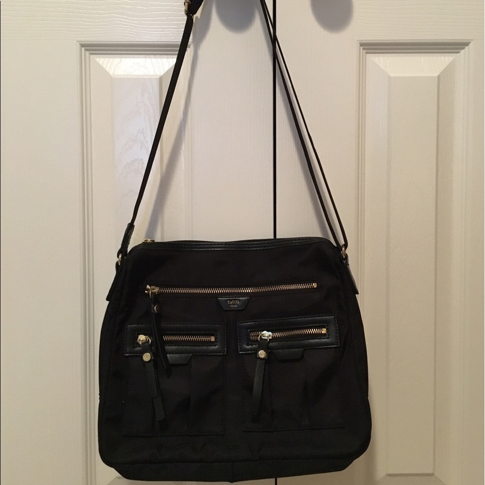Tutilo crossbody organizer