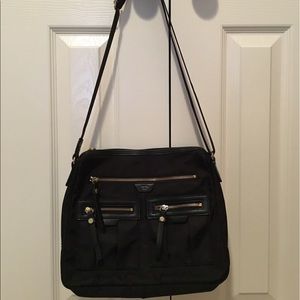 Tutilo crossbody organizer