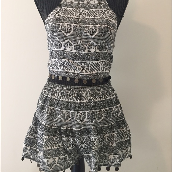 LF Two Piece Set - Picture 2 of 3